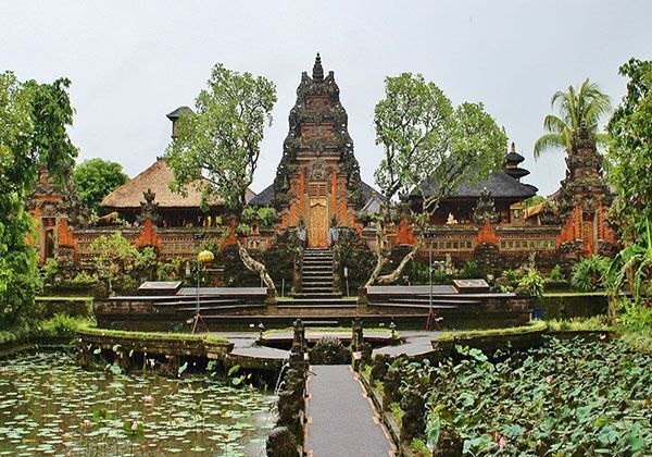 Palacio Puri Saren Ubud Palacio Puri Saren Ubud